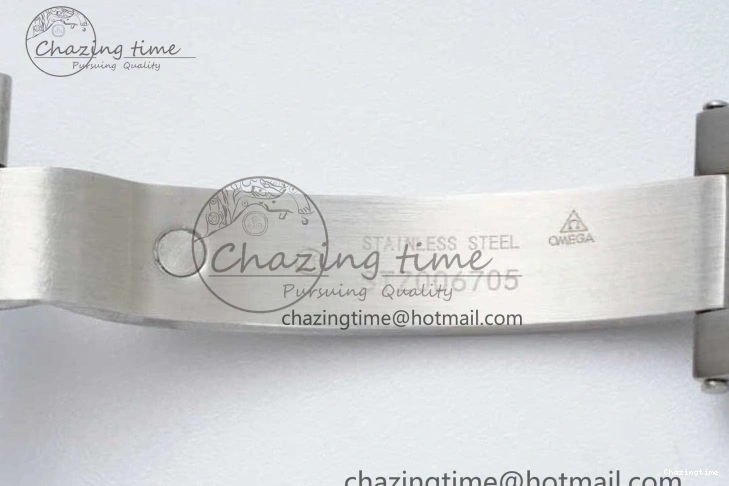 0405 Speedmaster Racing Master SS HKF Best Edition Black Dial on SS Bracelet A Versatile 7810